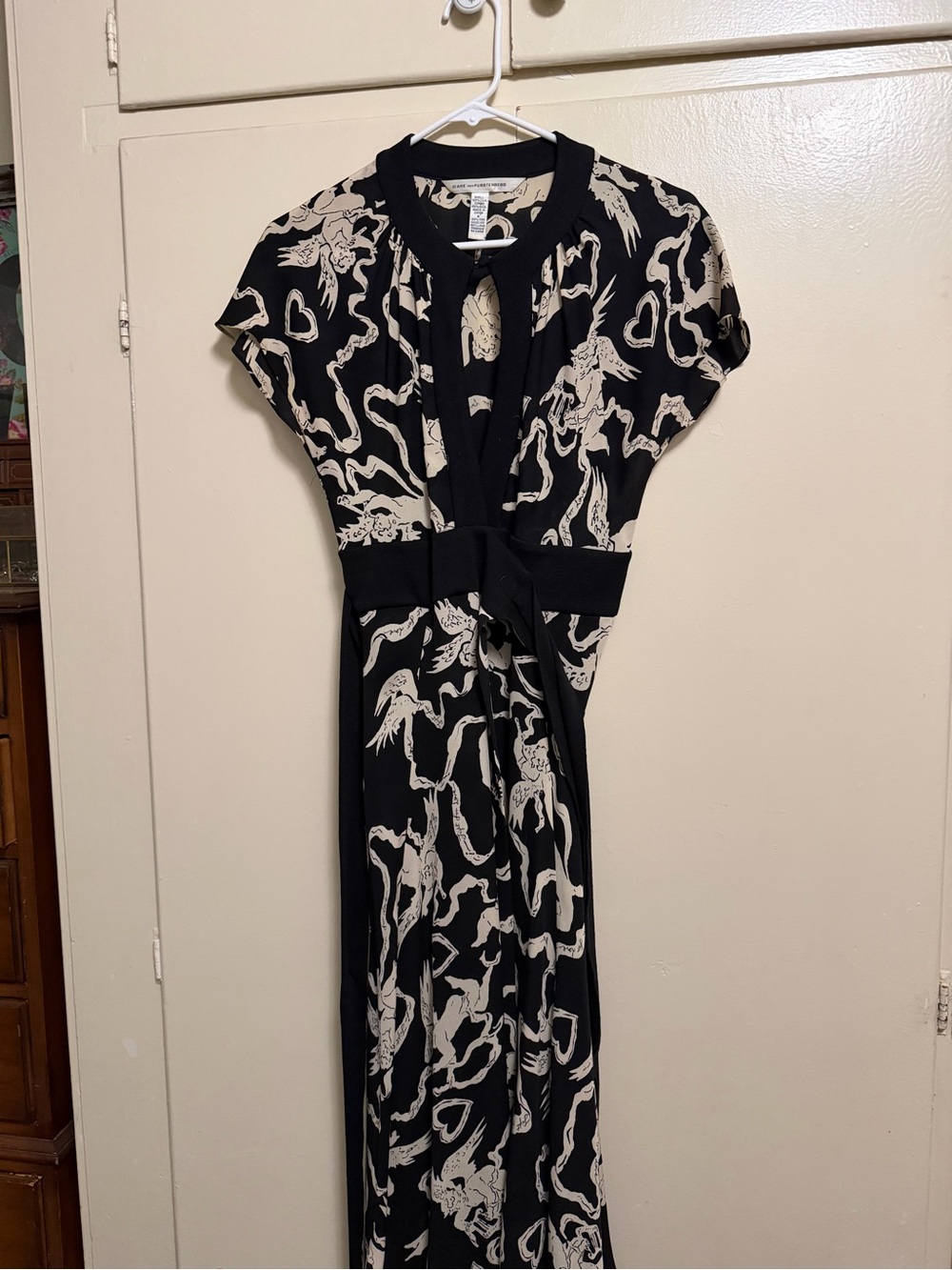 Diane Von Furstenberg - Black & Cream Printed Tie-Front Maxi Dress - Women